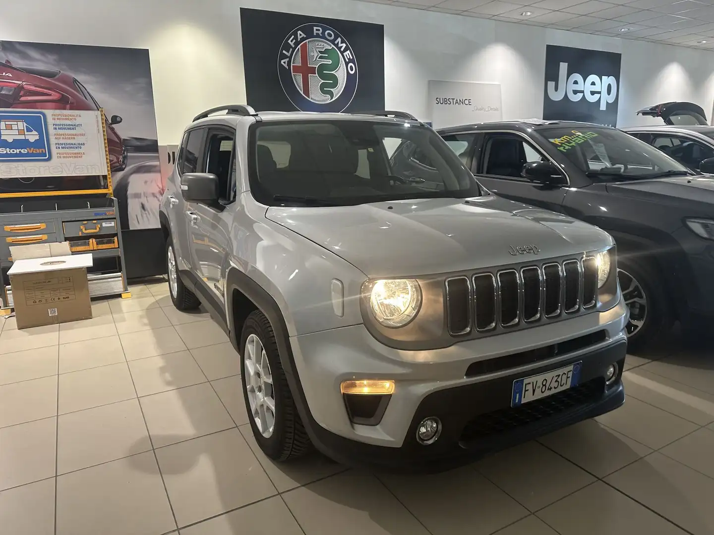 Jeep Renegade 1.6 Mjt DDCT 120 CV Limited "NESSUN VINCOLO" Gris - 1