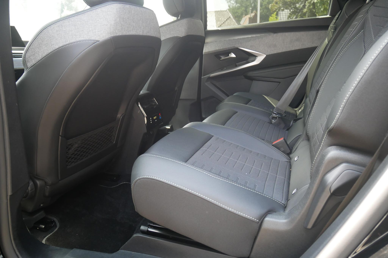 Peugeot 5008 1.6 Plug-in Hybrid 225 GT 7p | Elektrische klep | — photo 13