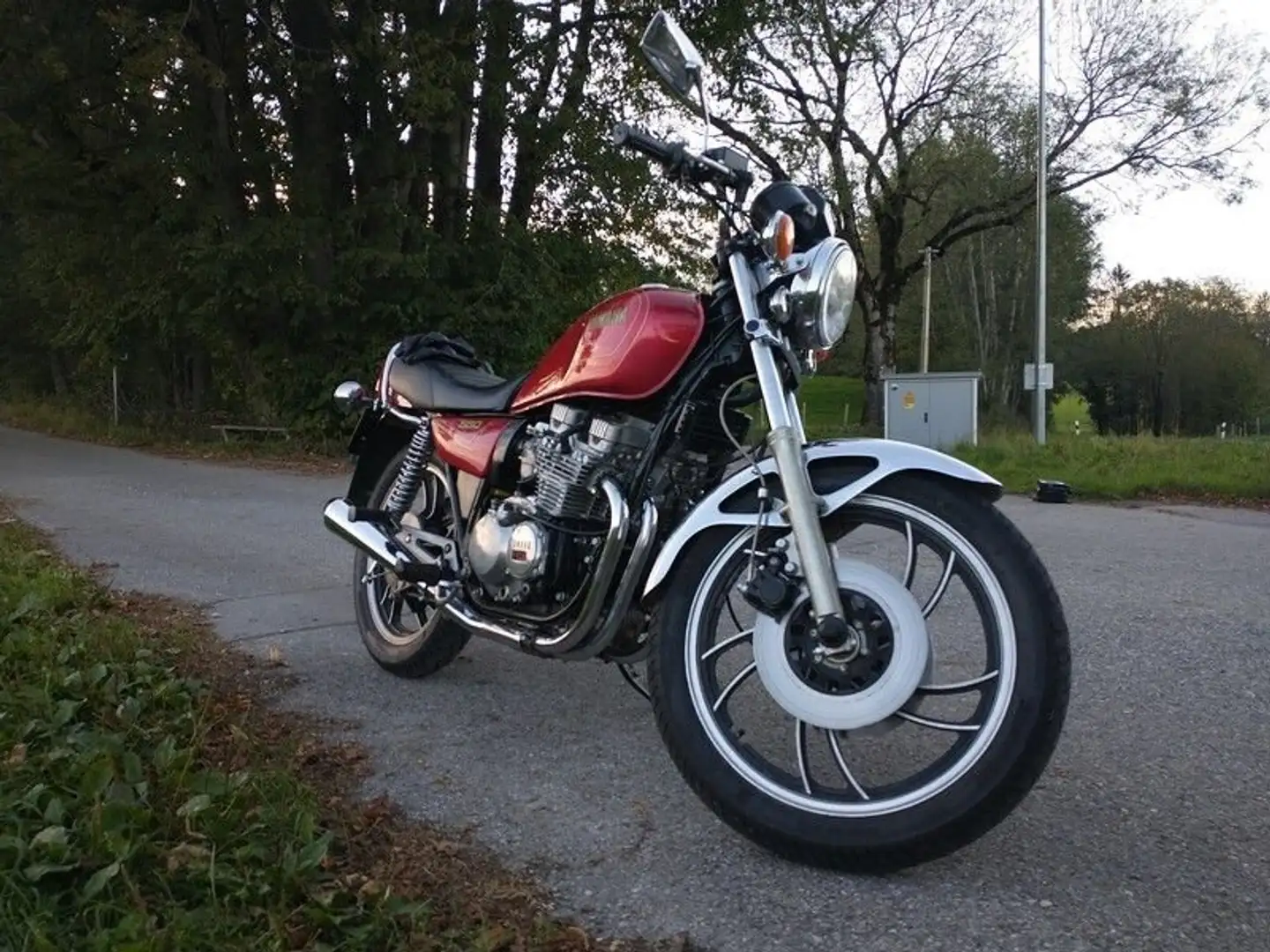 Yamaha XJ 550 Červená - 2