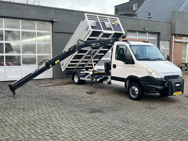 Iveco Daily 50C15 Hiab 022 Laadkraan 1555kg laadvermogen Kippe