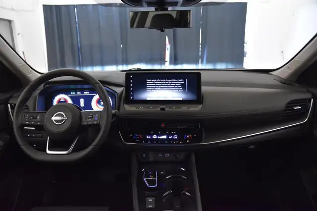 Nissan X-Trail view 7