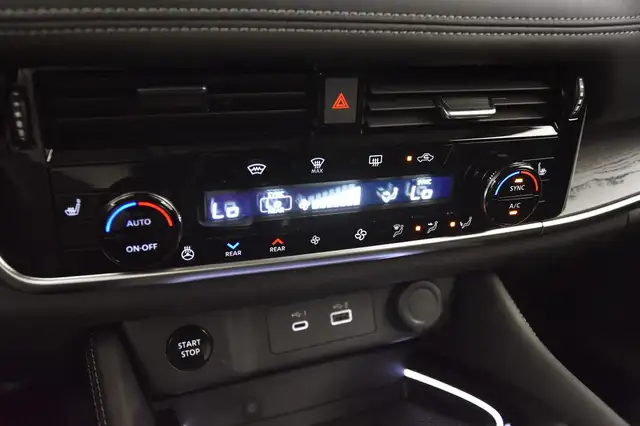 Nissan X-Trail view 12