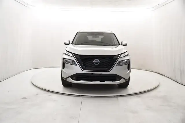 Nissan X-Trail view 5