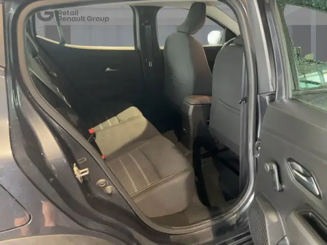 Dacia Sandero Stepway view 9