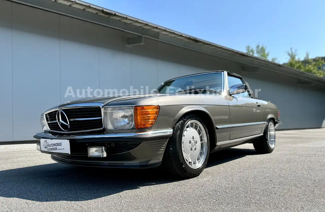 Mercedes-Benz SL 560 seltene Farbkombi Lorinser Sammlerauto, foto 11