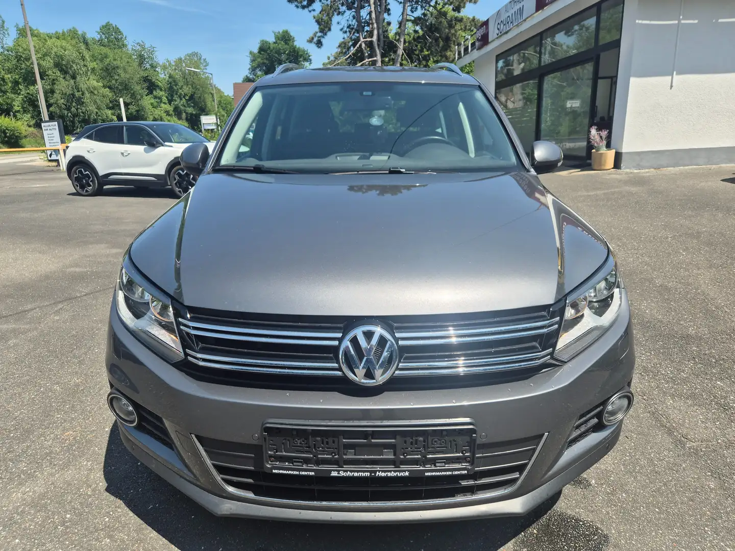 Volkswagen Tiguan 1.4 TSI BMT Technology Sport&Style *PDC/Klimaauto* Grau - 2