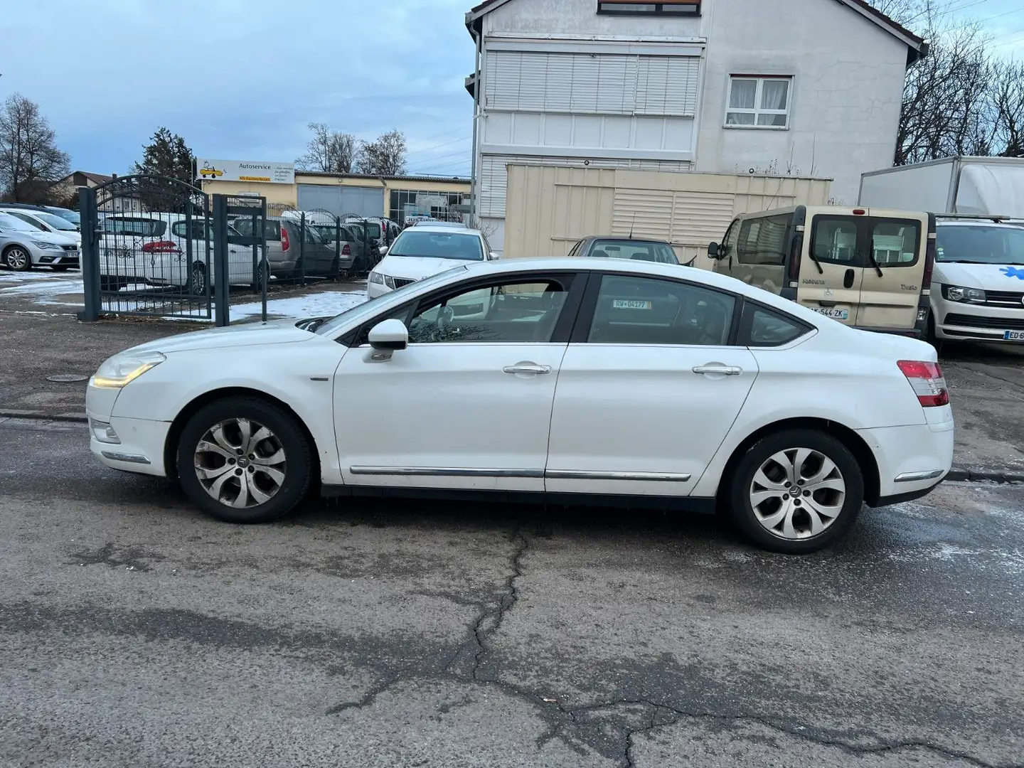 Citroen C5 2.0 HDi *leder*NAVI* Automatik* Weiß - 2