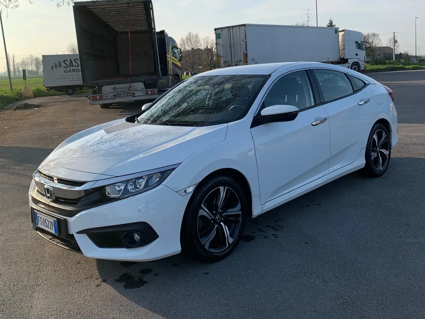 Honda Civic Civic X 2017 4p 4p 1.5 Elegance Navi my18 White - 1