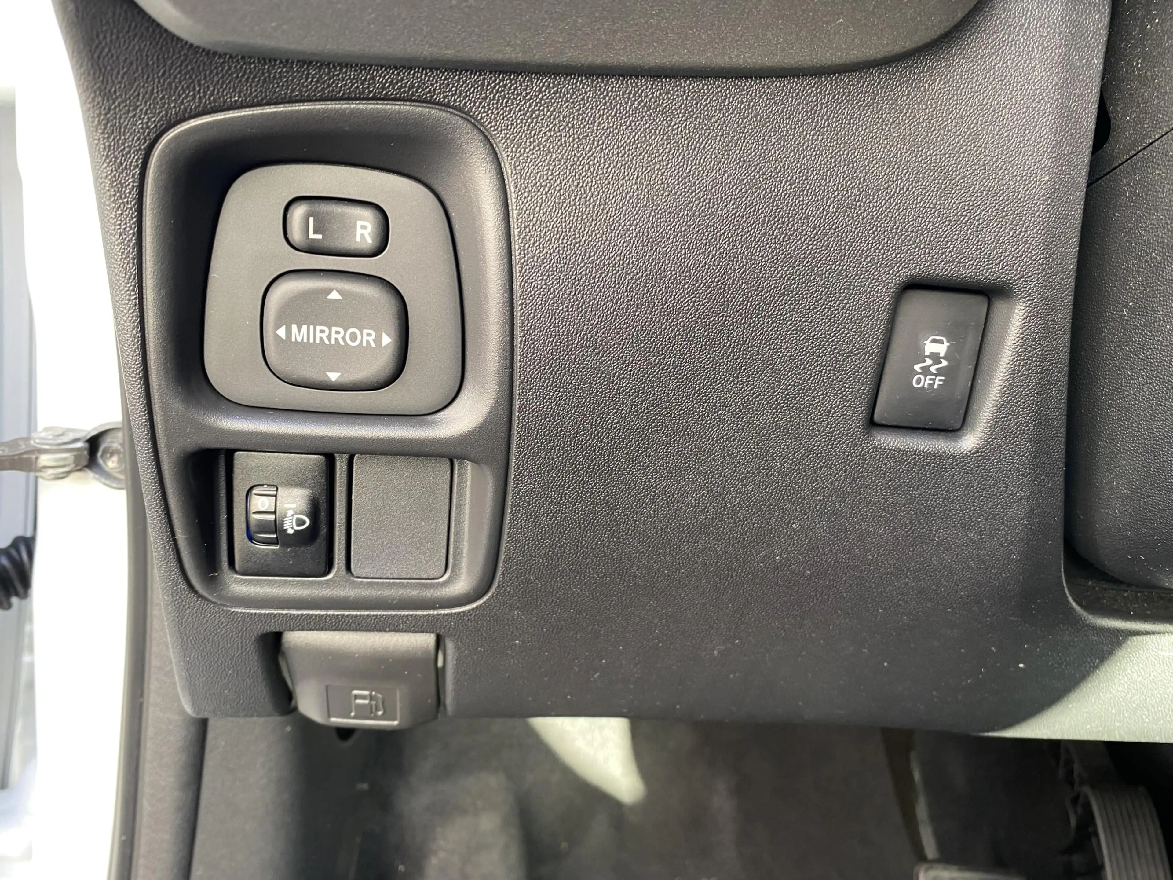 Toyota Aygo 1.0 VVT-i x-play — photo 17