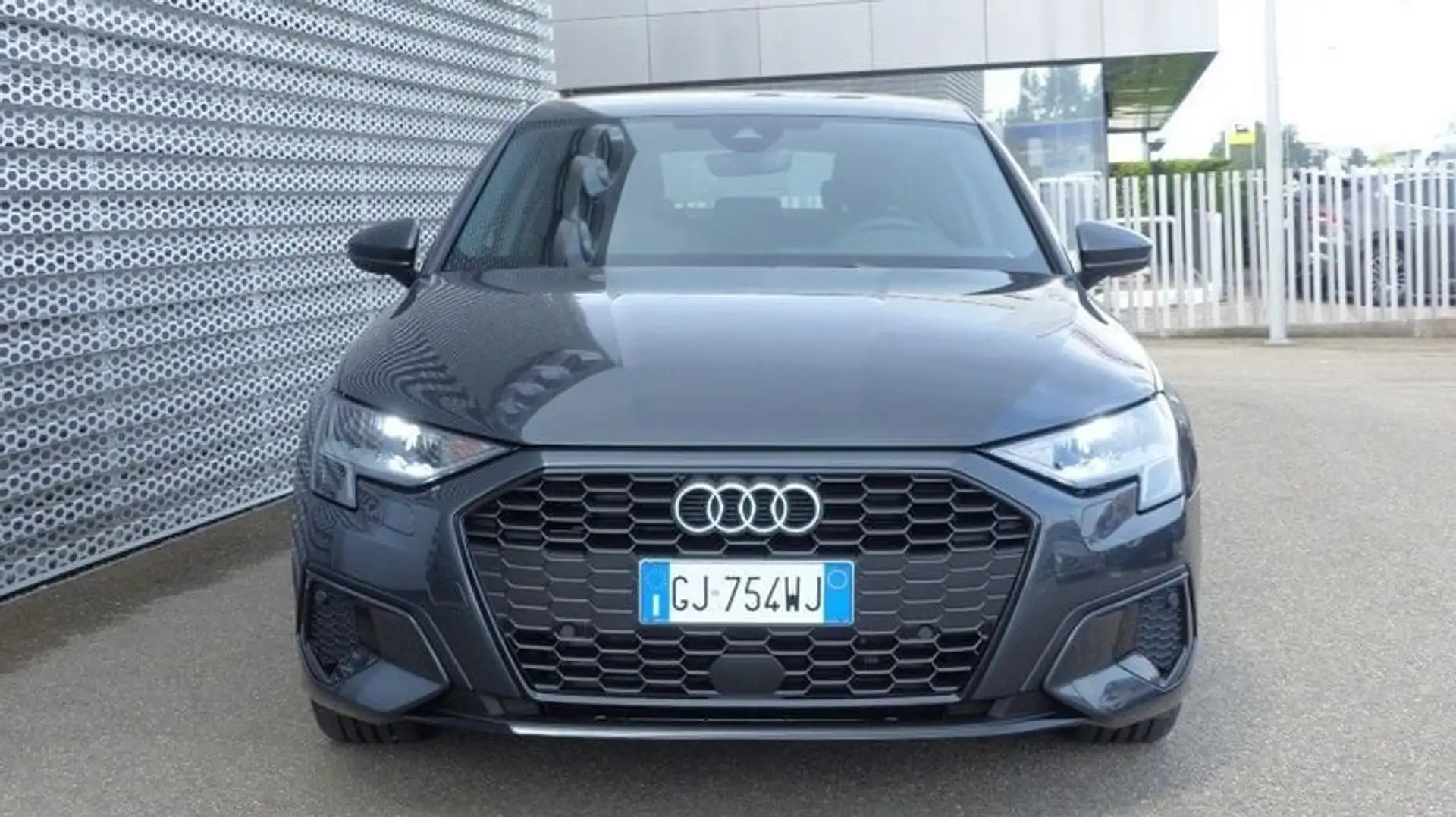 Audi A3 SPB 35 TDI S tronic Business Advanced Grigio - 2