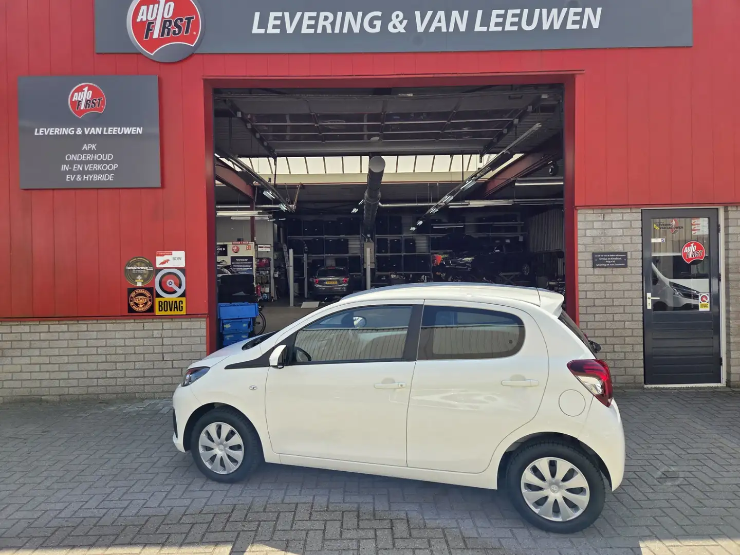 Peugeot 108 1.0 e-VTi Active Automaat/ Airco/ Elektrische rame Bianco - 2