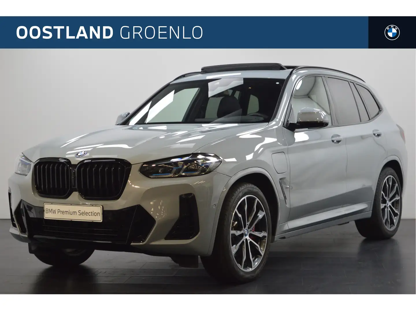 BMW X3 30e xDrive High Executive M Sport Automaat / Panor Grijs - 1