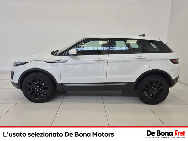 Land Rover Range Rover Evoque view 3