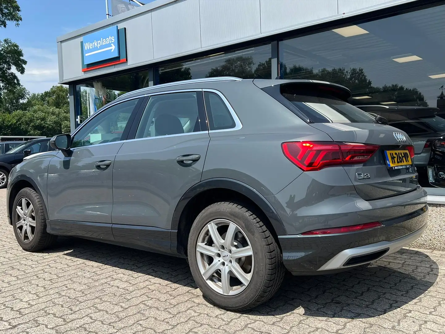 Audi Q3 35 TFSI ADVANCED S TRONIC AUTOMAAT 150PK Gris - 2