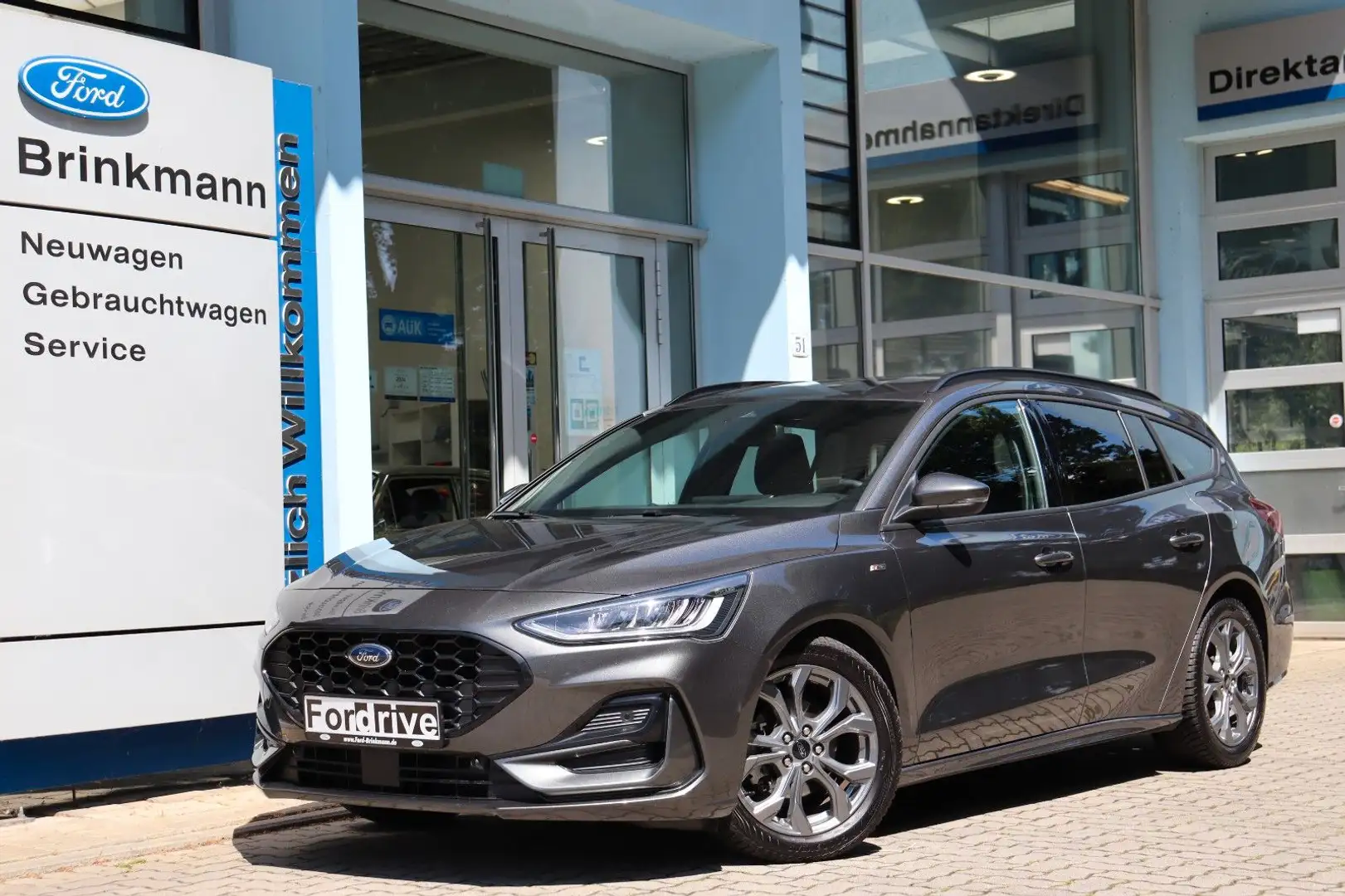 Ford Focus Turnier 1.0 EcoBoost ST-LINE X +iACC +LED Grau - 1