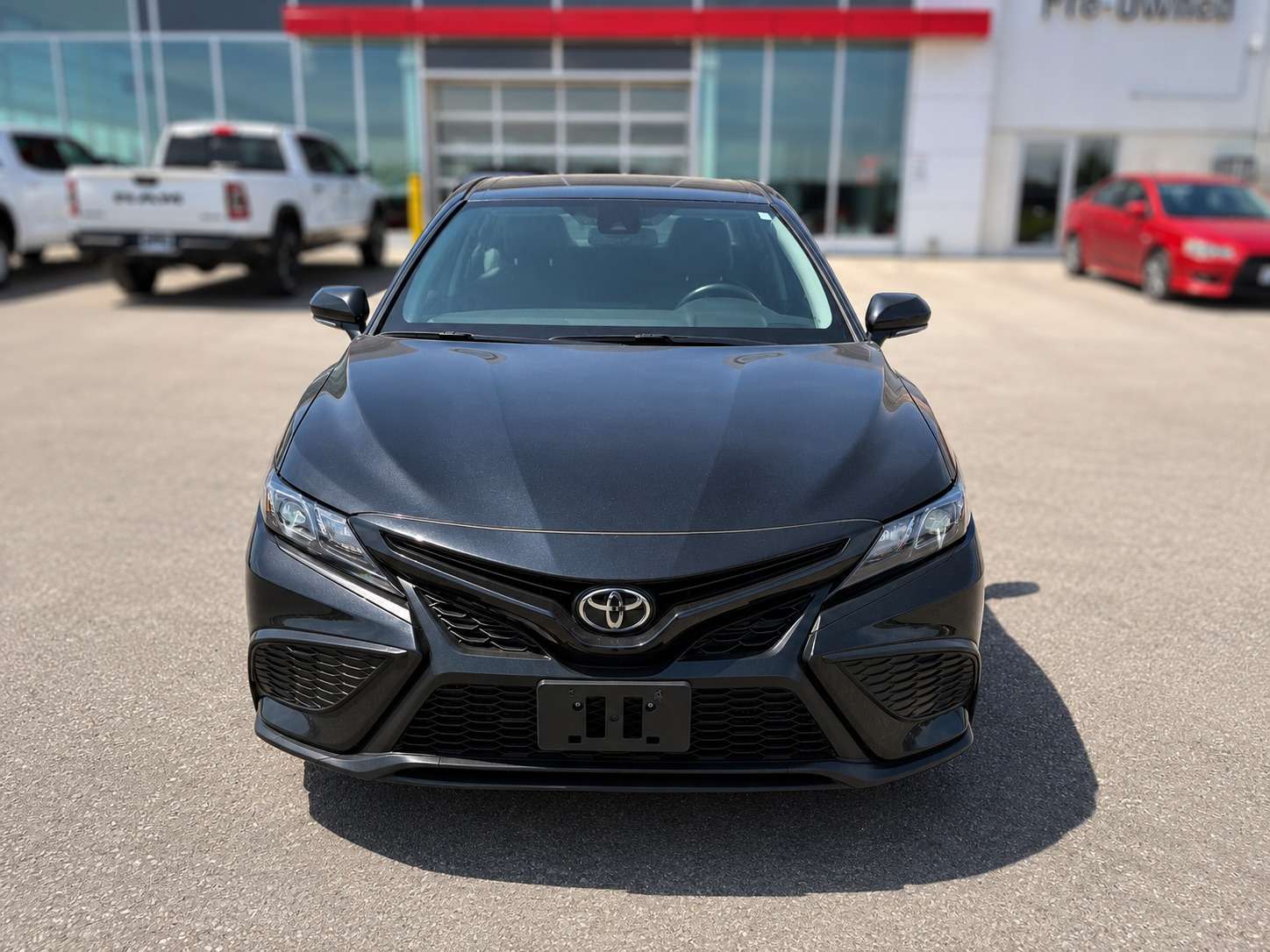 2024 Toyota Camry SE | CarPlay | Heated Seats | Backup Cam | Safety — снимка 1