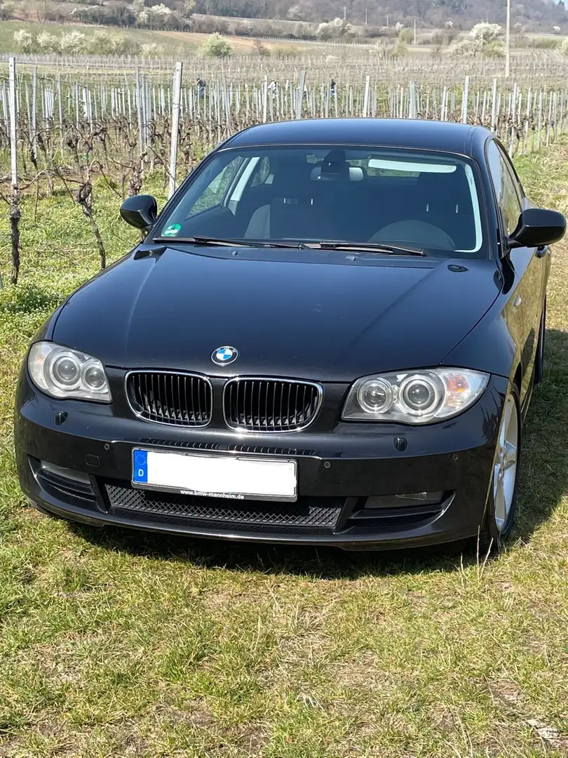 BMW 118 118d Coupe Schwarz - 1