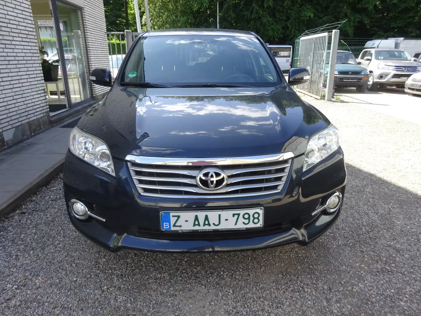 Toyota RAV 4 Gris - 1