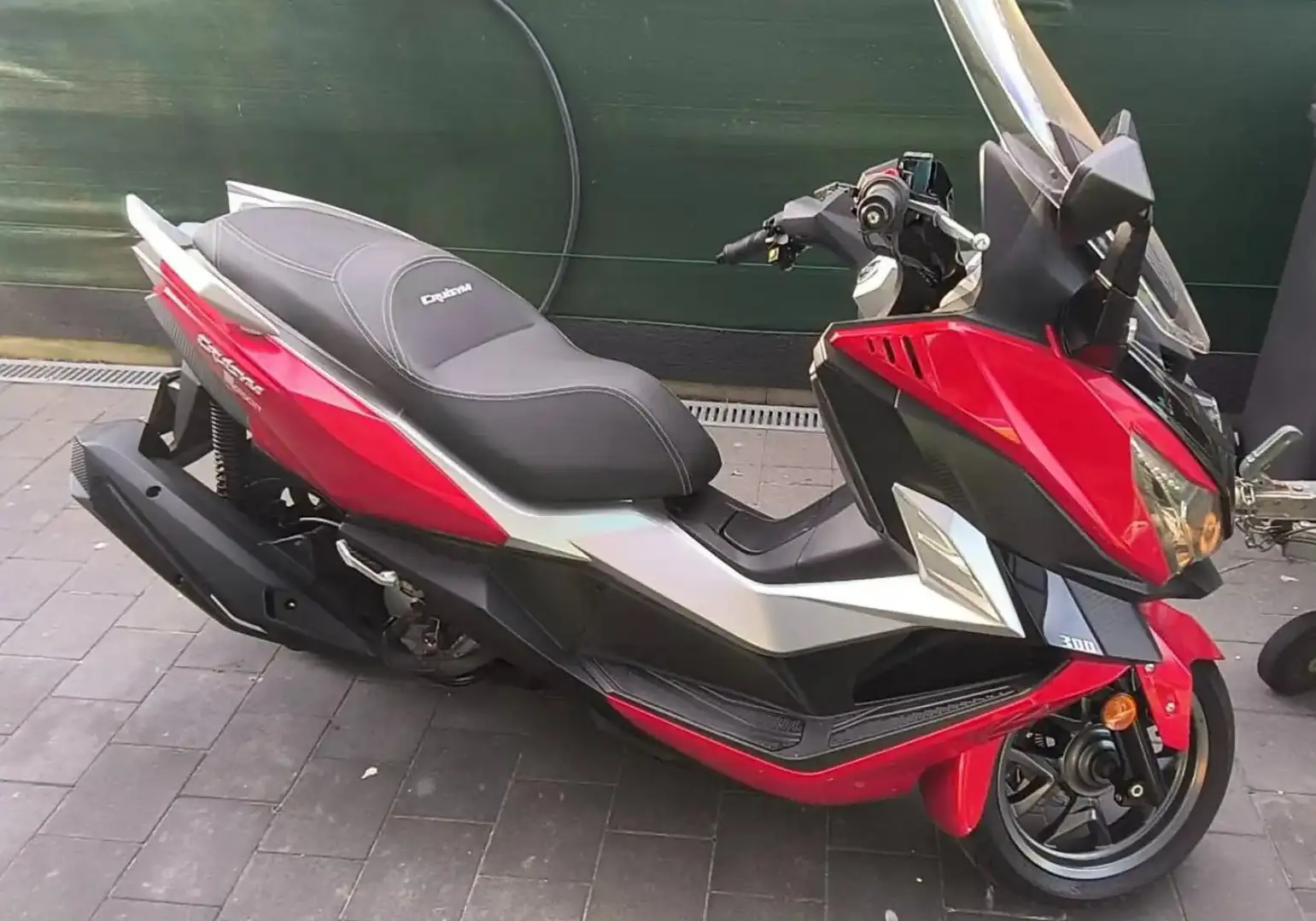 SYM Cruisym 300 Rouge - 2