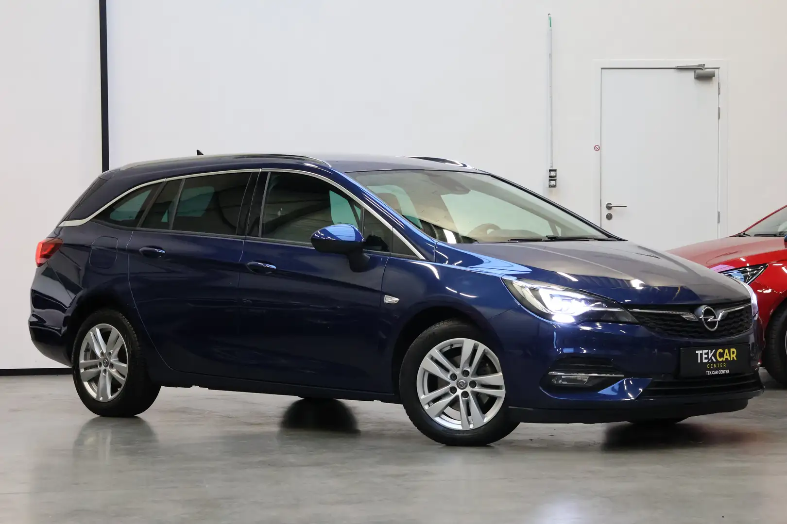 Opel Astra 1.5D Sports Tourer Automaat 12M Garantie Bleu - 1