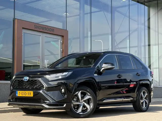 2022 Toyota Rav4 in Black for sale
