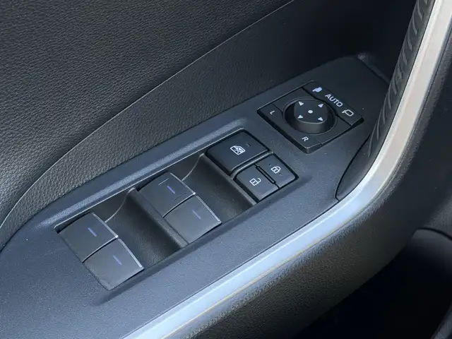 Toyota Rav4 view 27