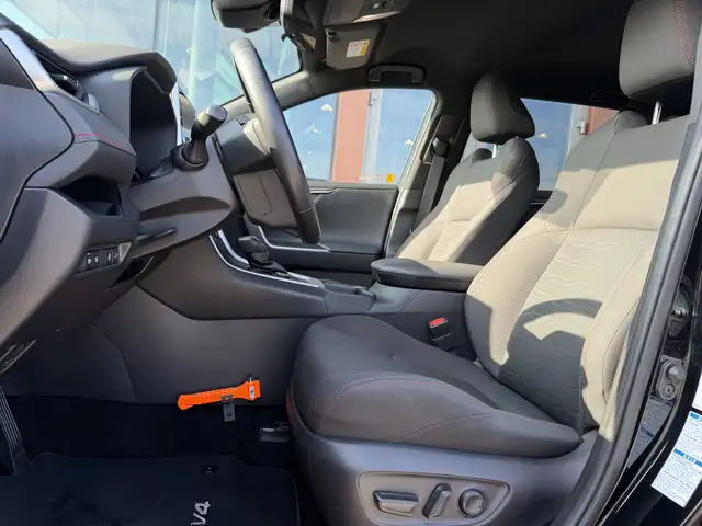 Toyota Rav4 view 8