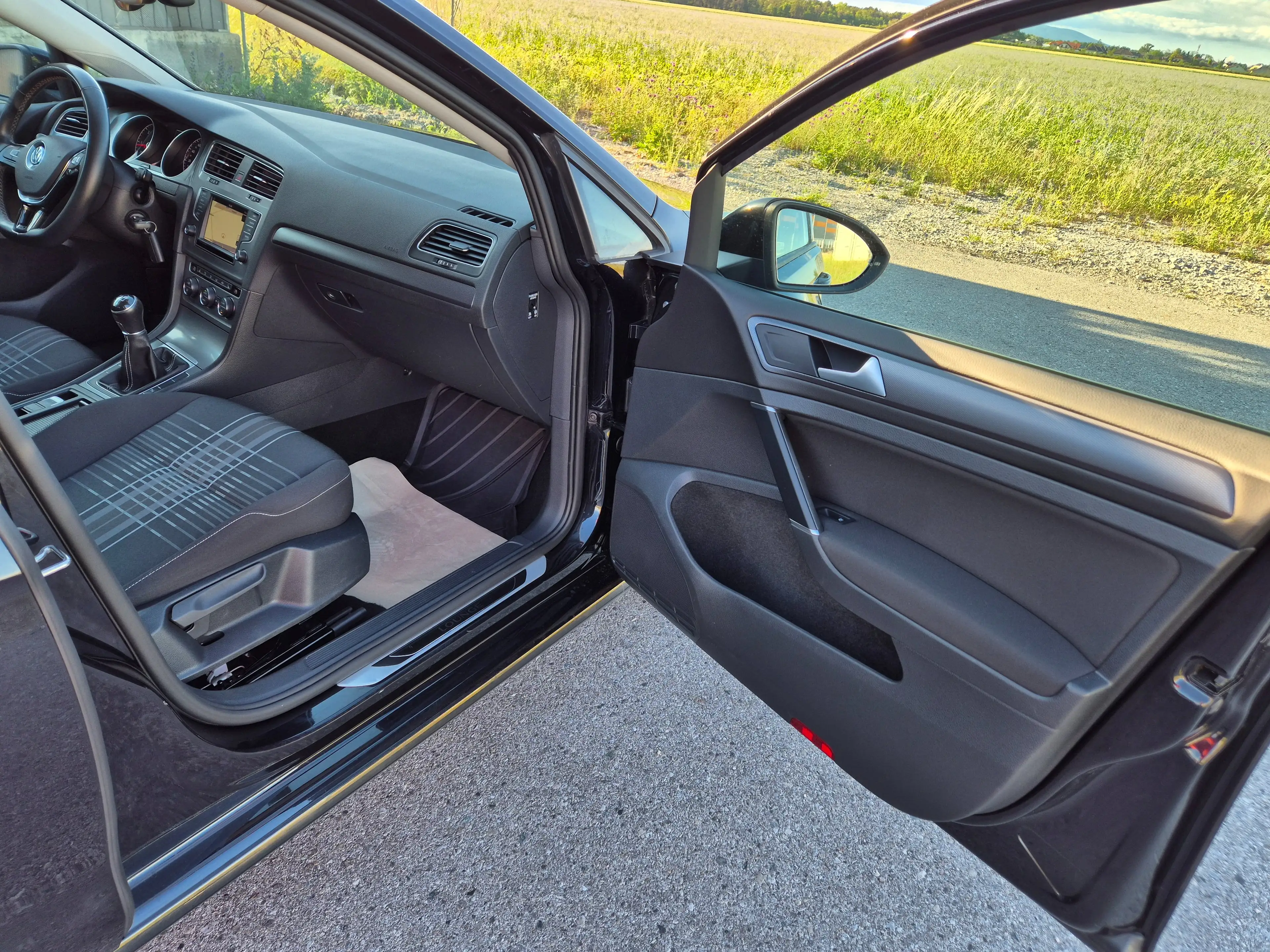 Volkswagen Golf Lounge BMT — photo 15