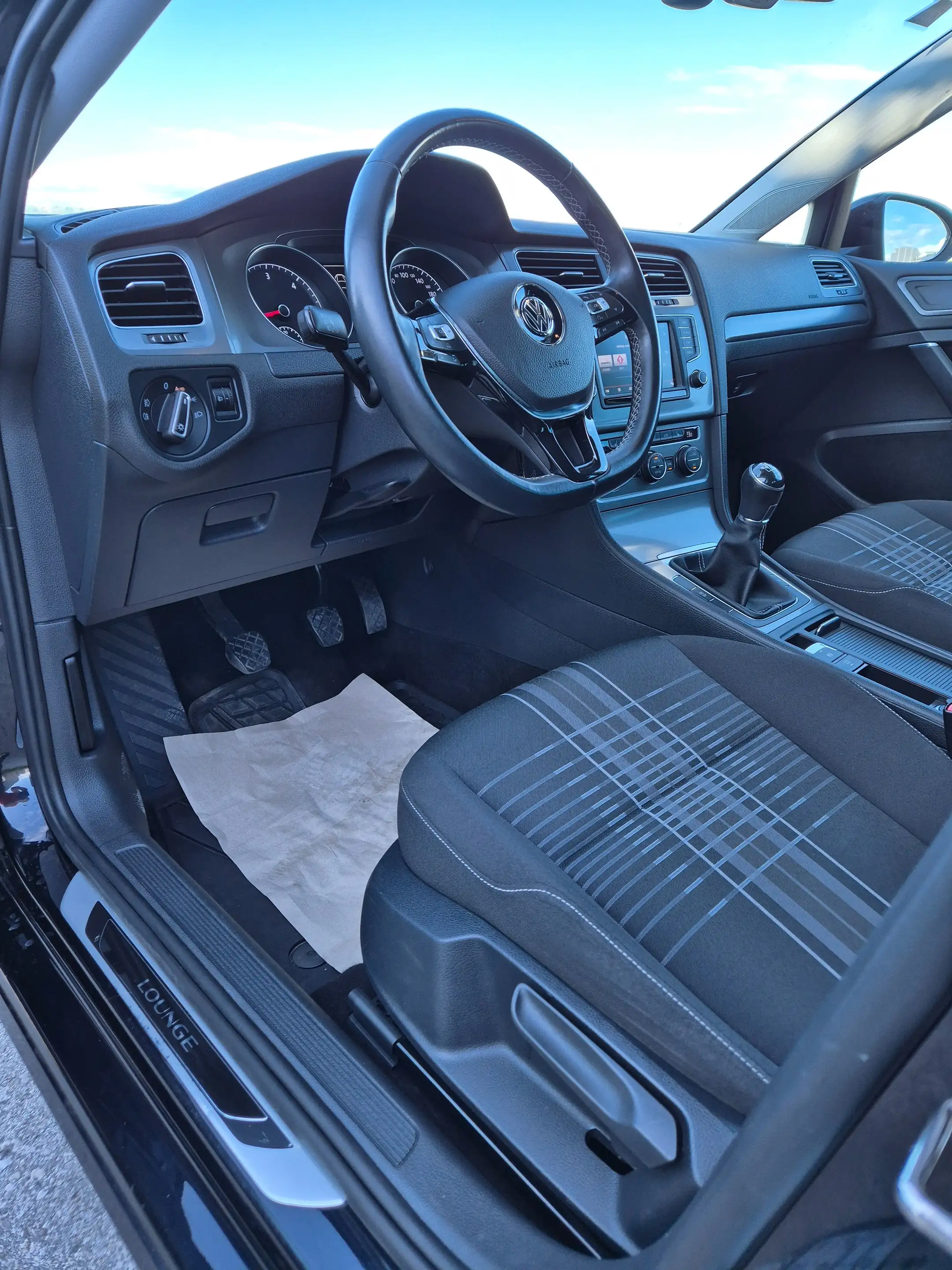 Volkswagen Golf Lounge BMT — photo 9
