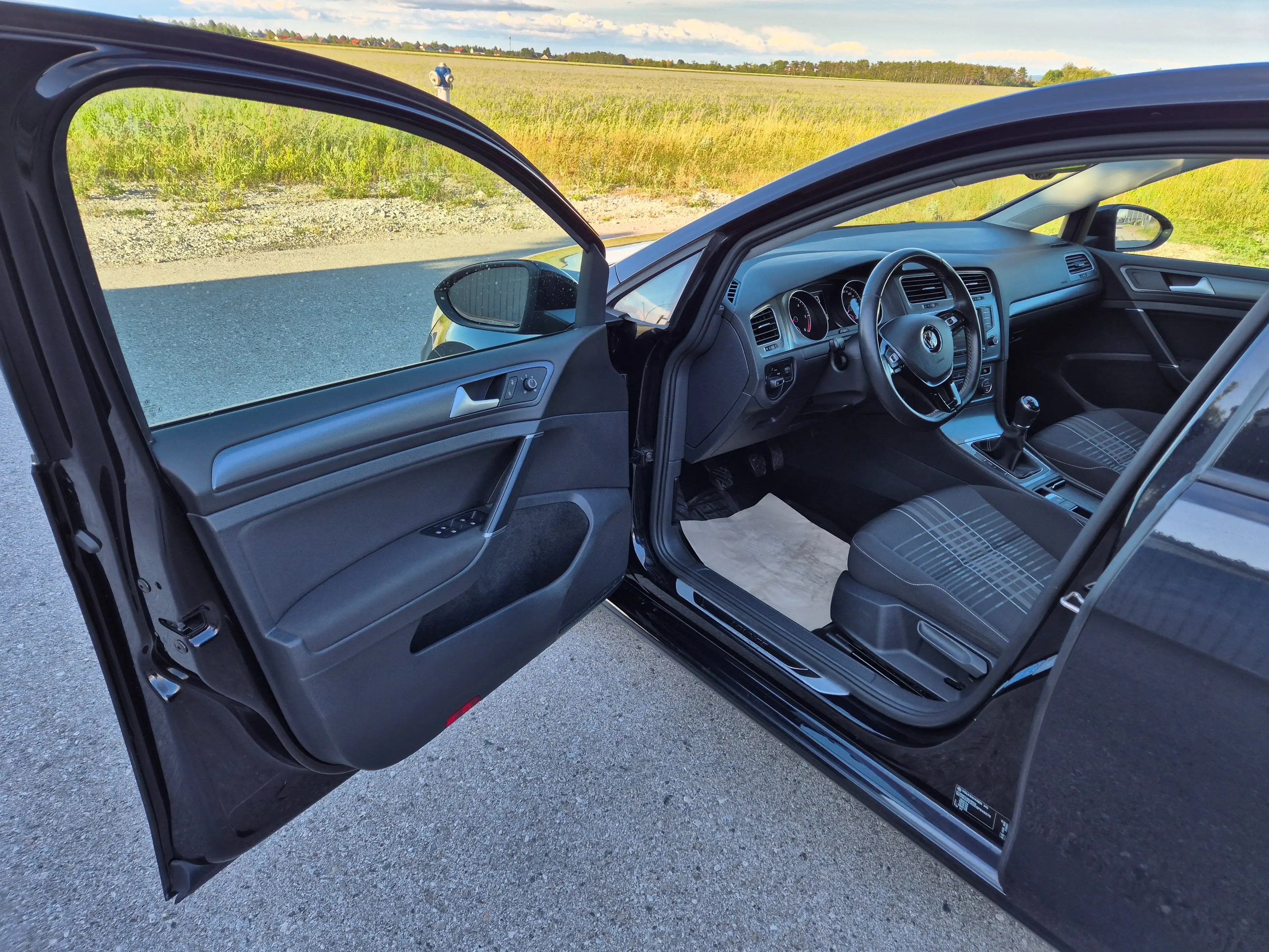 Volkswagen Golf Lounge BMT — photo 7