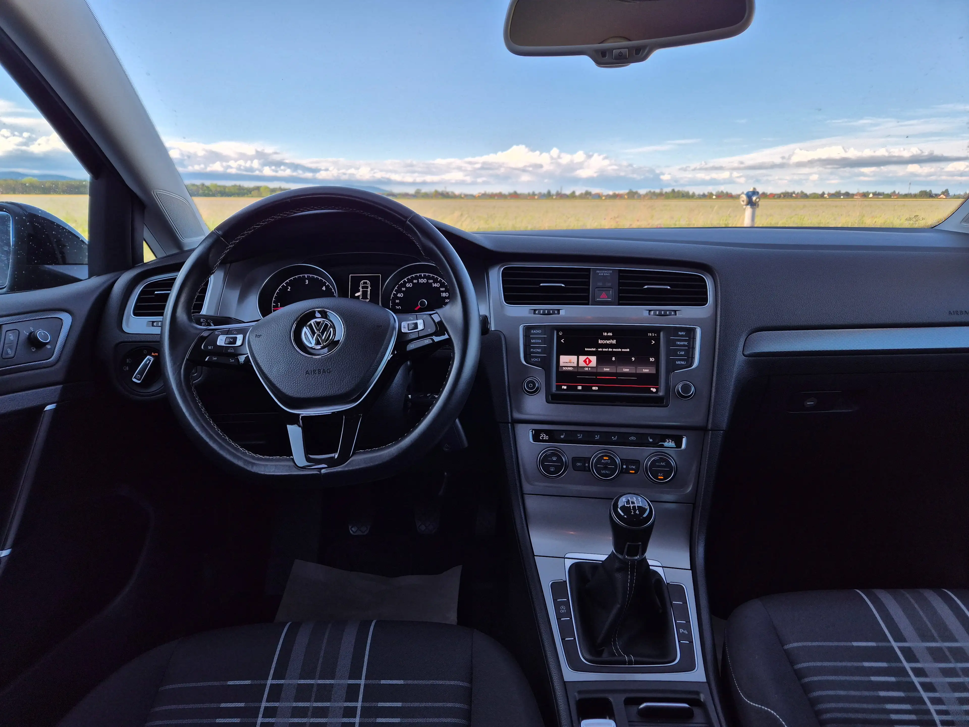Volkswagen Golf Lounge BMT — photo 13