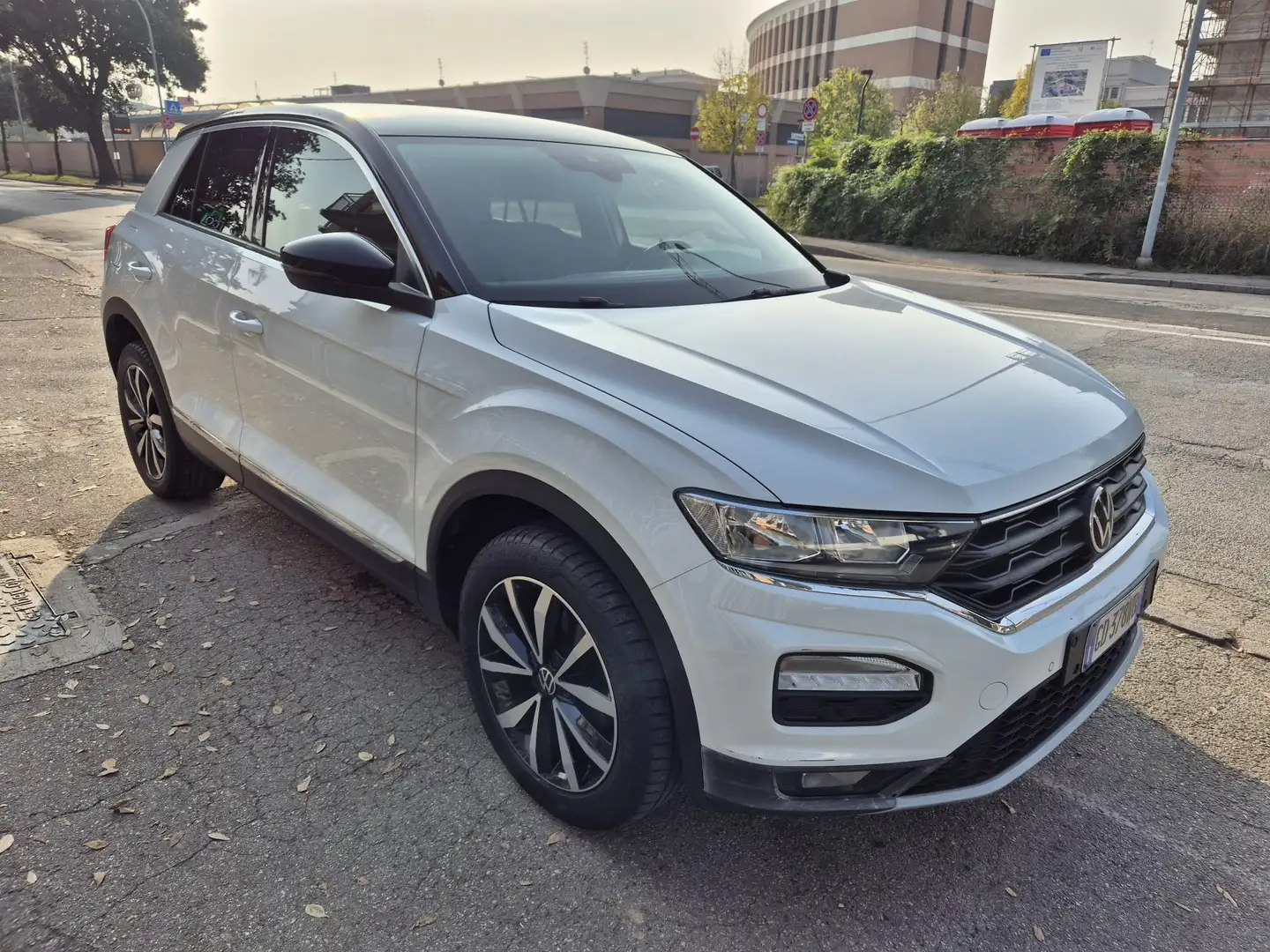 Volkswagen T-Roc T-Roc 1.0 tsi Style 110cv Bianco - 1
