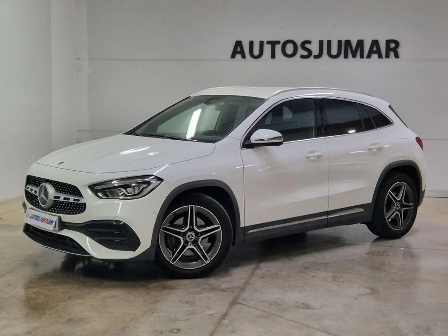 Mercedes-Benz SLR GLA 200 D Weiß - 2