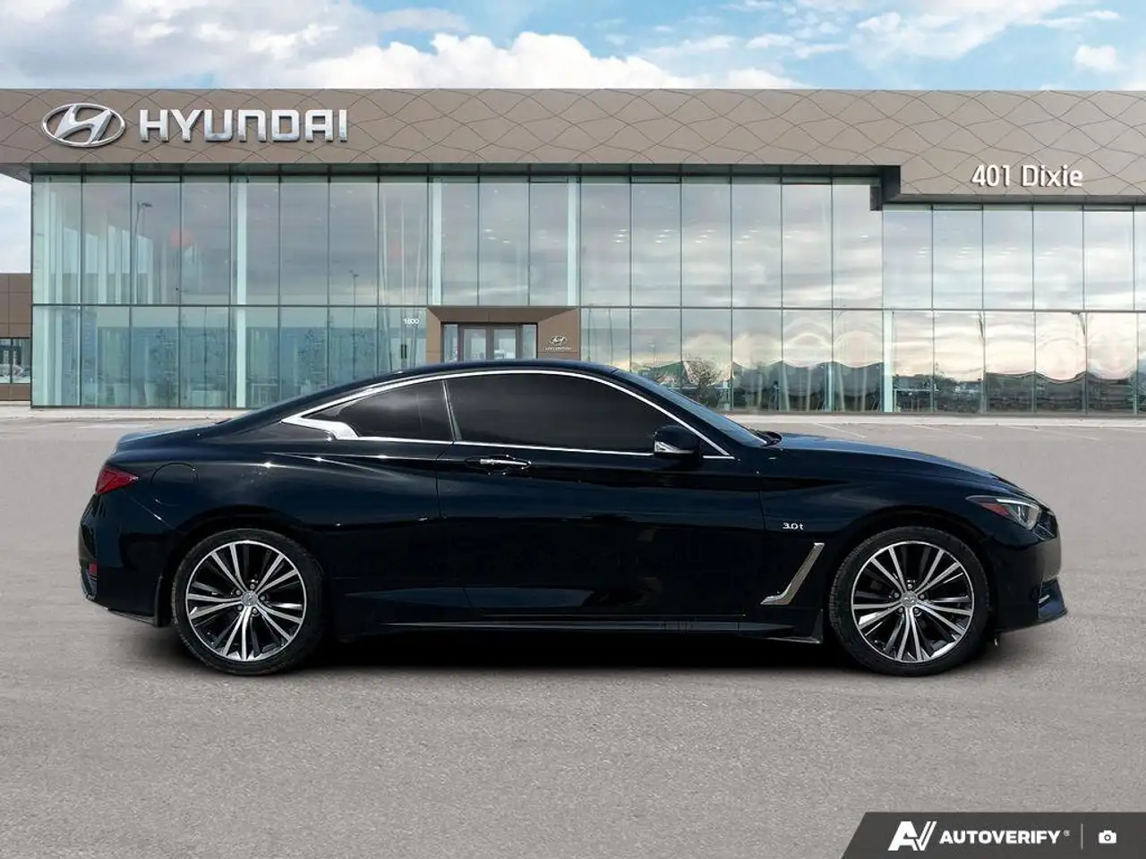 Infiniti Q60 снимка Infiniti Q60