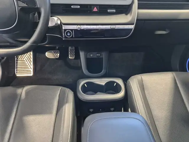 Hyundai Ioniq 5 view 12