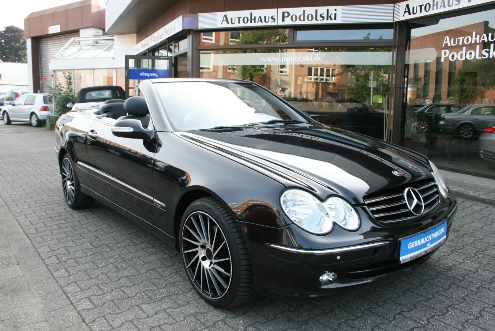 Mercedes-Benz CLK 200 Cabrio Kompressor | Anvangarde Noir - 1