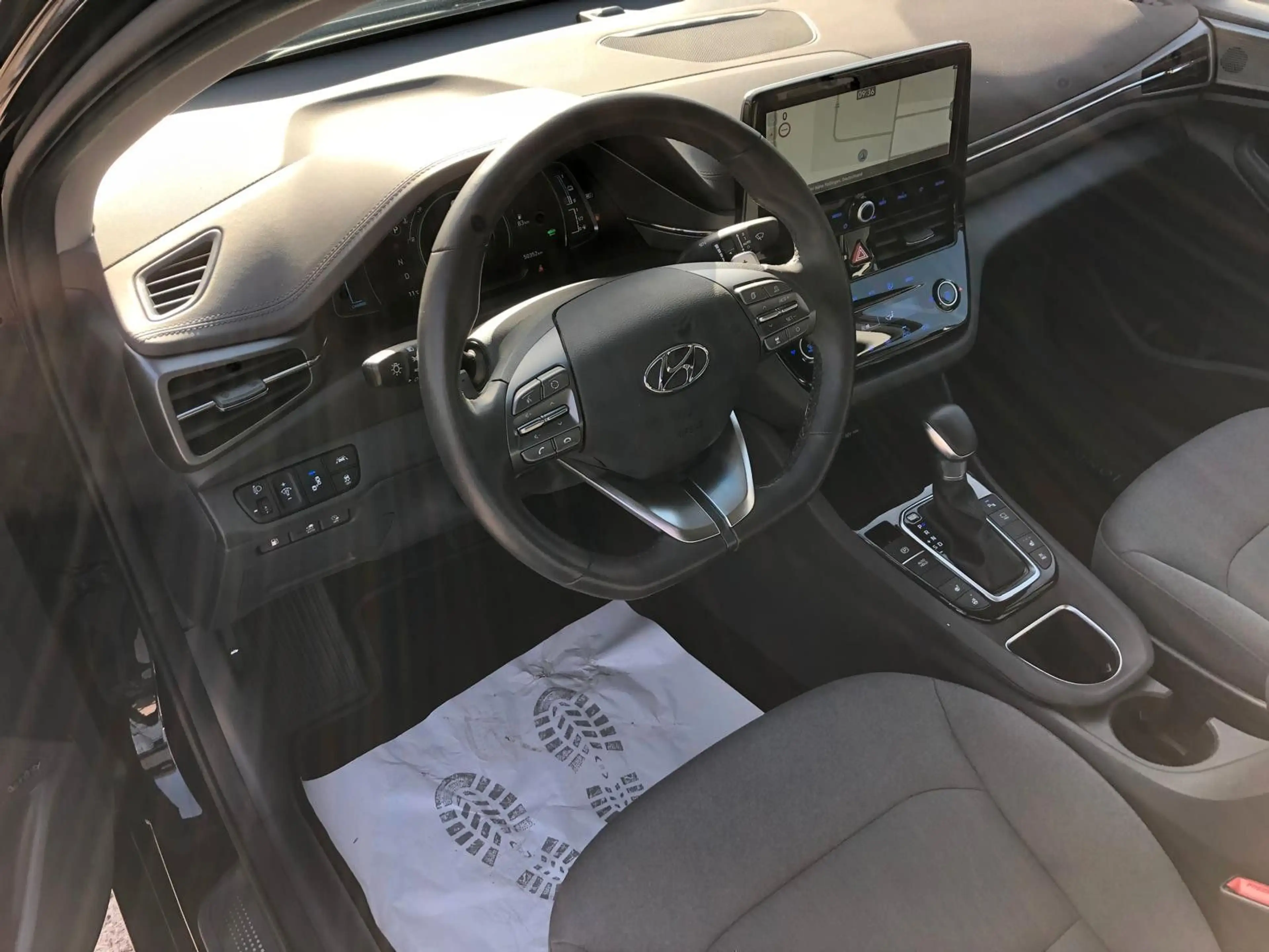 Hyundai IONIQ Ioniq 1.6 GDi Plug-In Hybrid Advantage — photo 6