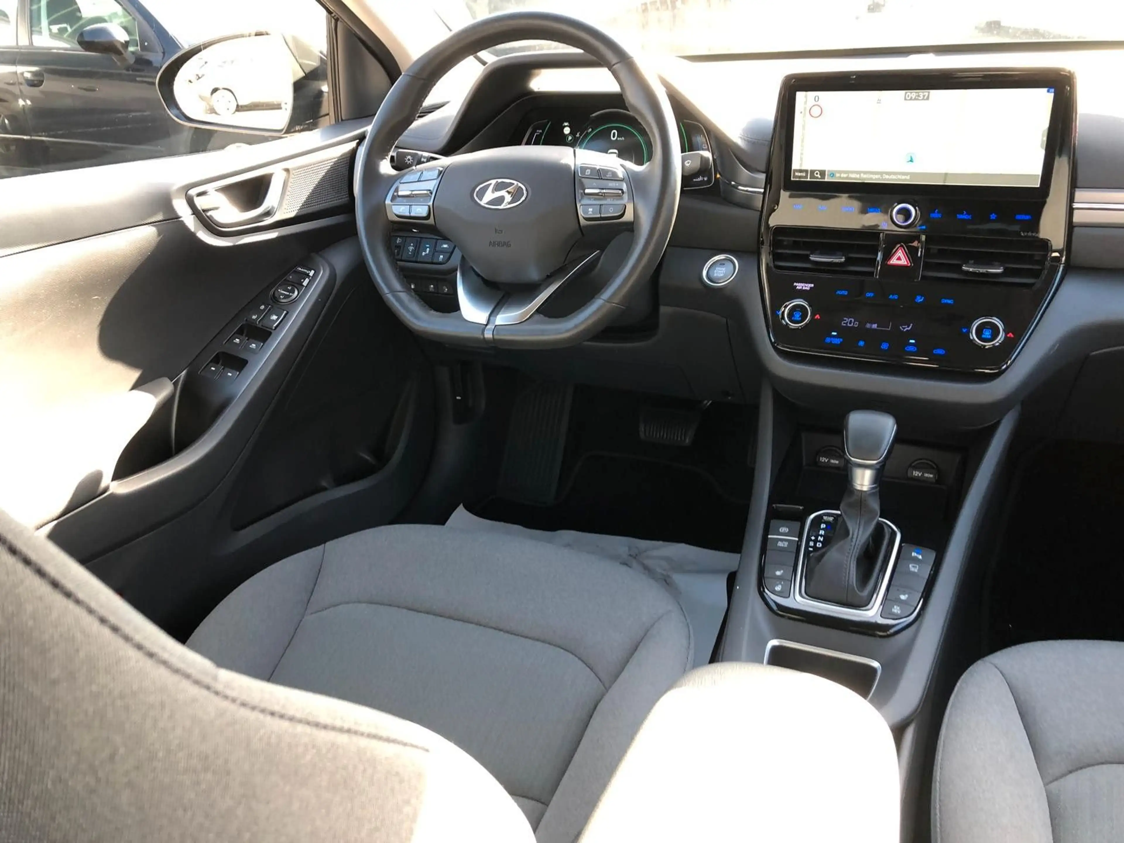 Hyundai IONIQ Ioniq 1.6 GDi Plug-In Hybrid Advantage — photo 5