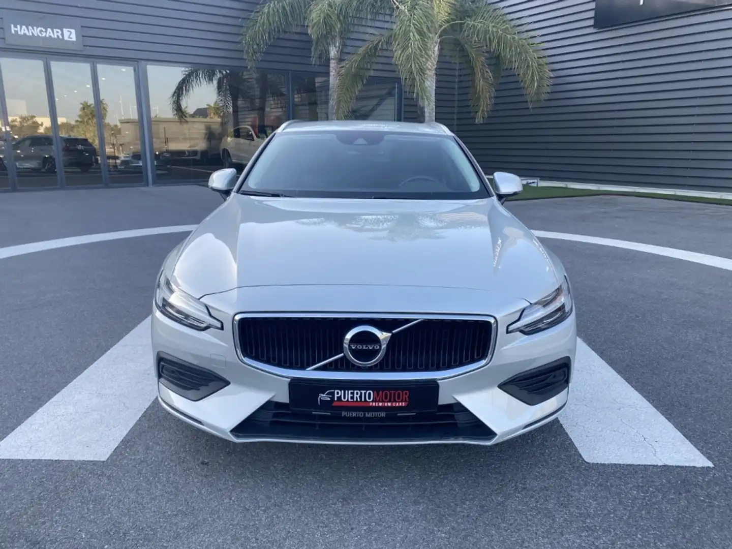 Volvo V60 D3 Momentum Blanc - 2