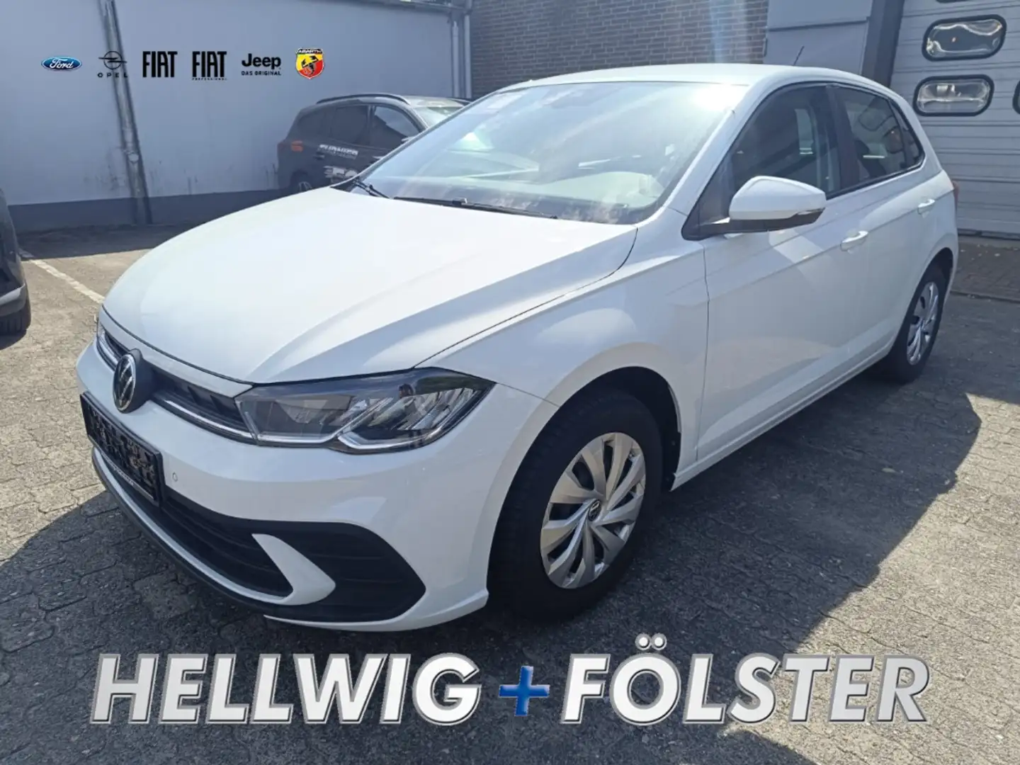 Volkswagen Polo 1.0 MPI KLIMA / PDC / GJR / LED / SHZ Wit - 1