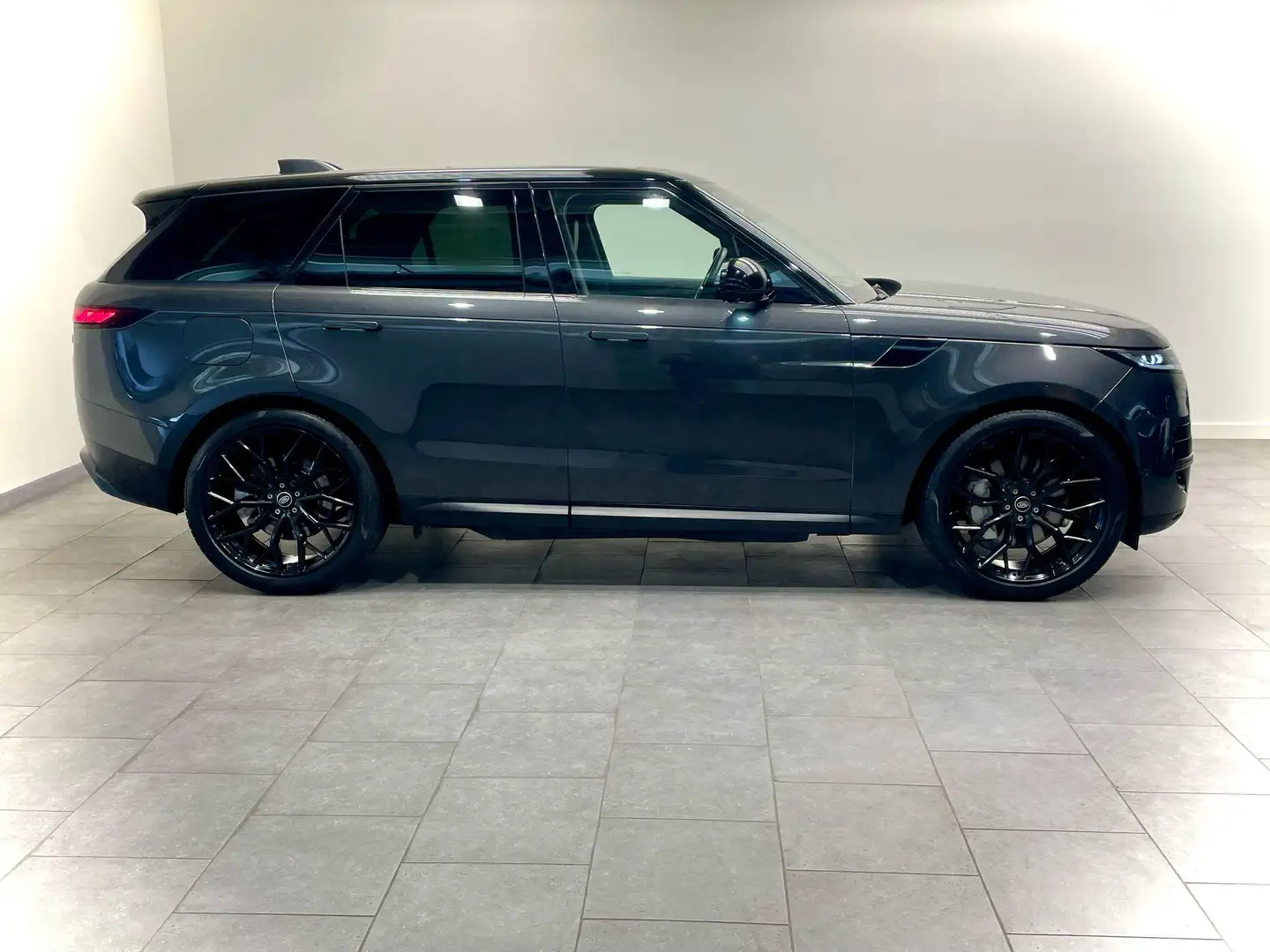 Land Rover Range Rover Sport 3.0 P440e Dynamic SE PHEV 23" l Panorama l BTW l 1 Gris - 2
