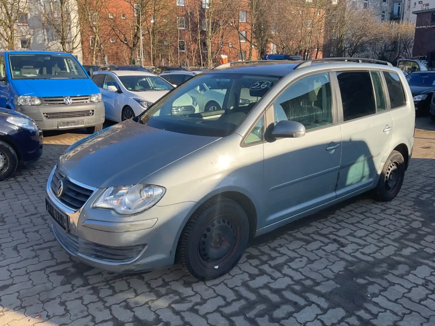 Volkswagen Touran Trendline CNG 7 SITZER TÜV 10.2027 2 HAND Grau - 1