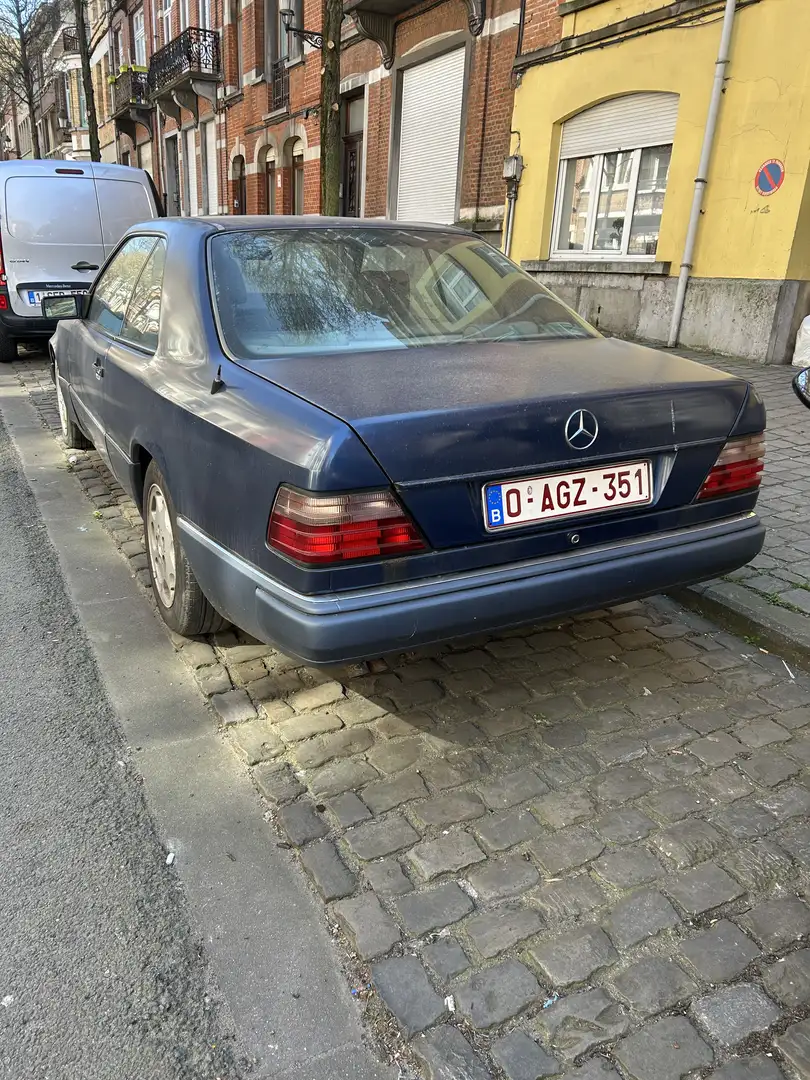 Mercedes-Benz 300 Blauw - 2