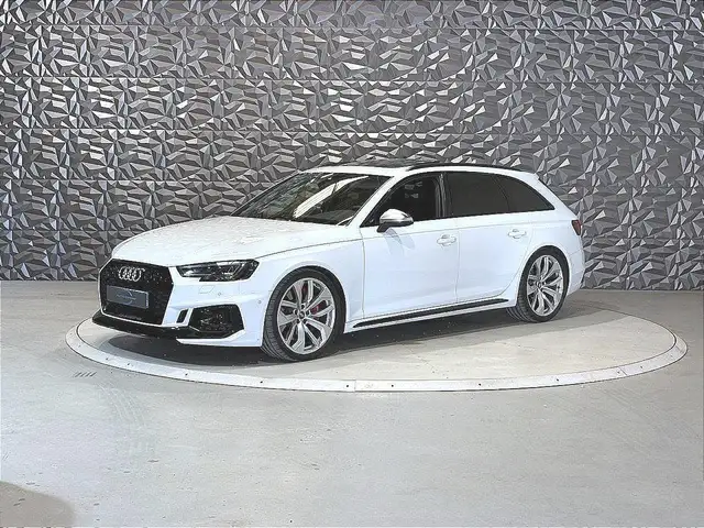 Audi RS4