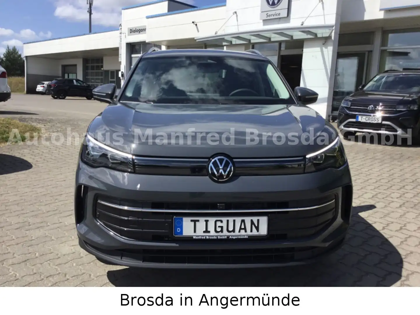 Volkswagen Tiguan 1.5 eTSI 110 kW Life mit 15% RABATT Grau - 2
