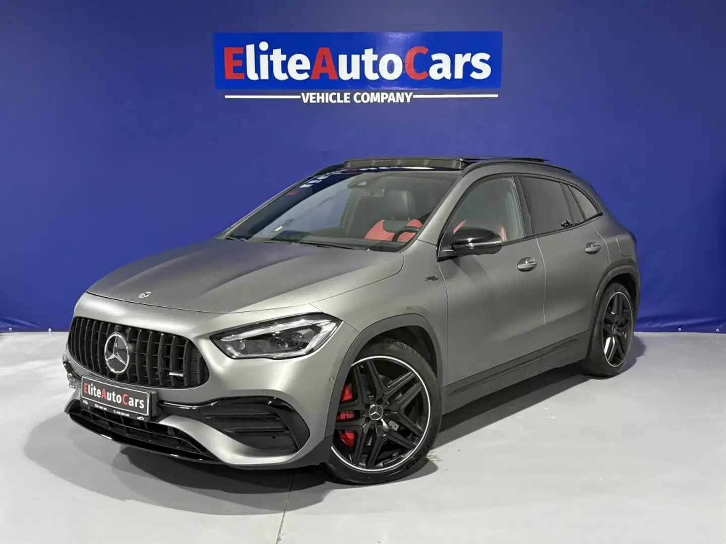 Mercedes-Benz GLA 35 AMG 4Matic 8G-DCT Gris - 1