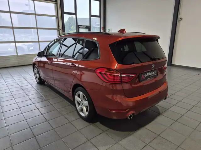 BMW 2 Series view 4