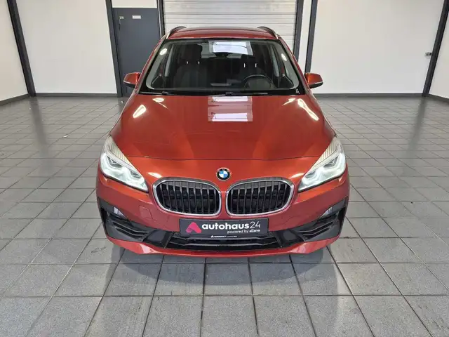 BMW 2 Series view 2