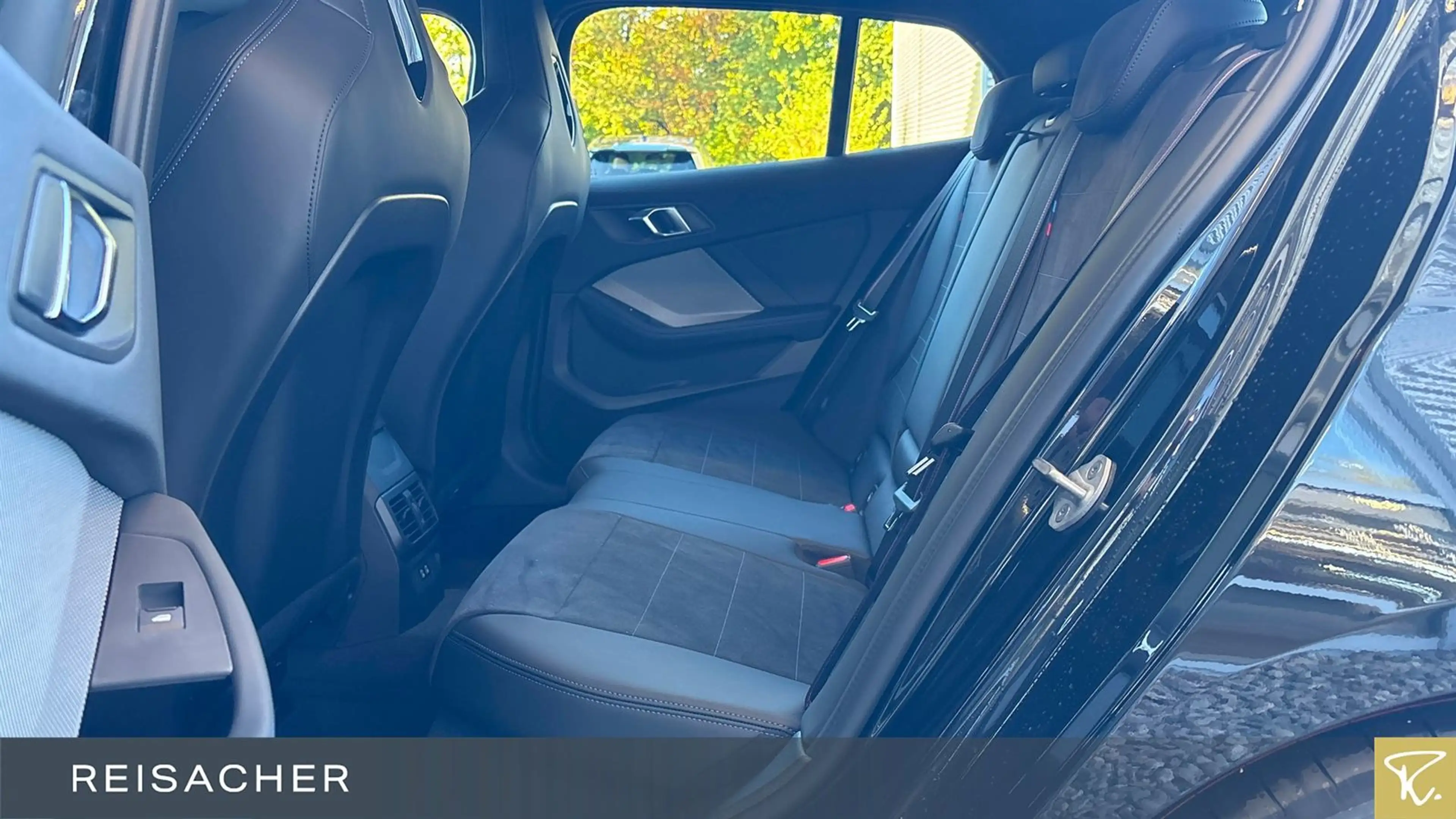 BMW 135 xDrive Sportpaket Autom. Parksystem DAB — photo 8