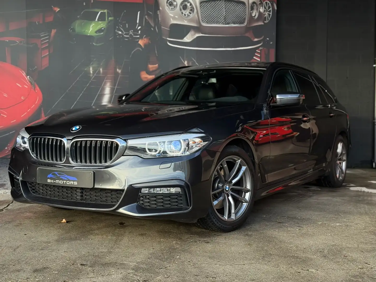 BMW 520 520d Touring Aut. M Sport Pakket Noir - 1